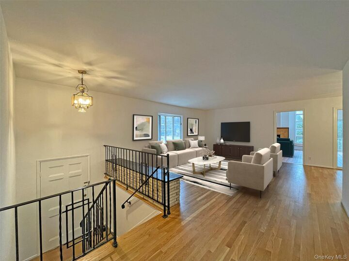 Property Photo:  461 Pinebrook Boulevard  NY 10804 