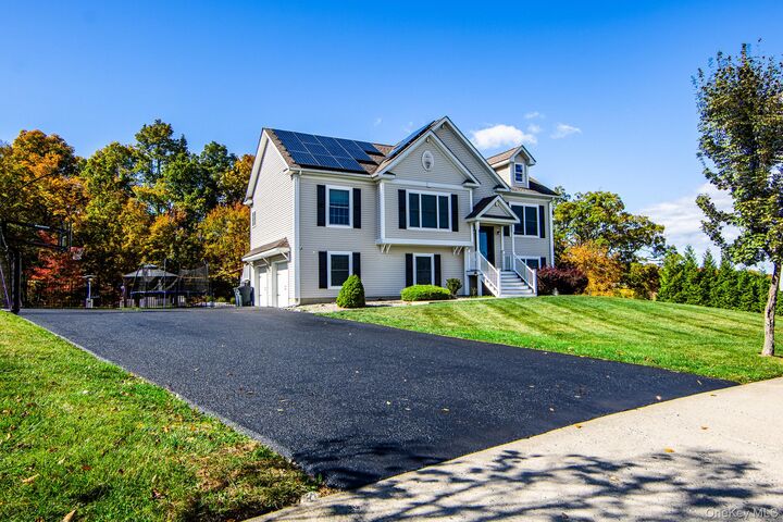 Property Photo:  5 Deangelis Drive  NY 10950 