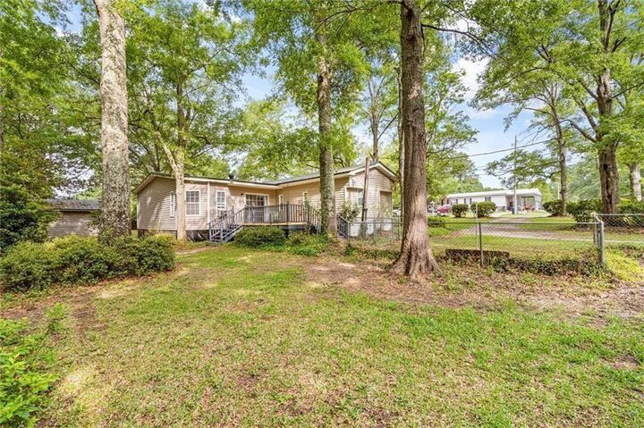 Property Photo:  8675 Hunters Pointe Drive N  AL 36582 