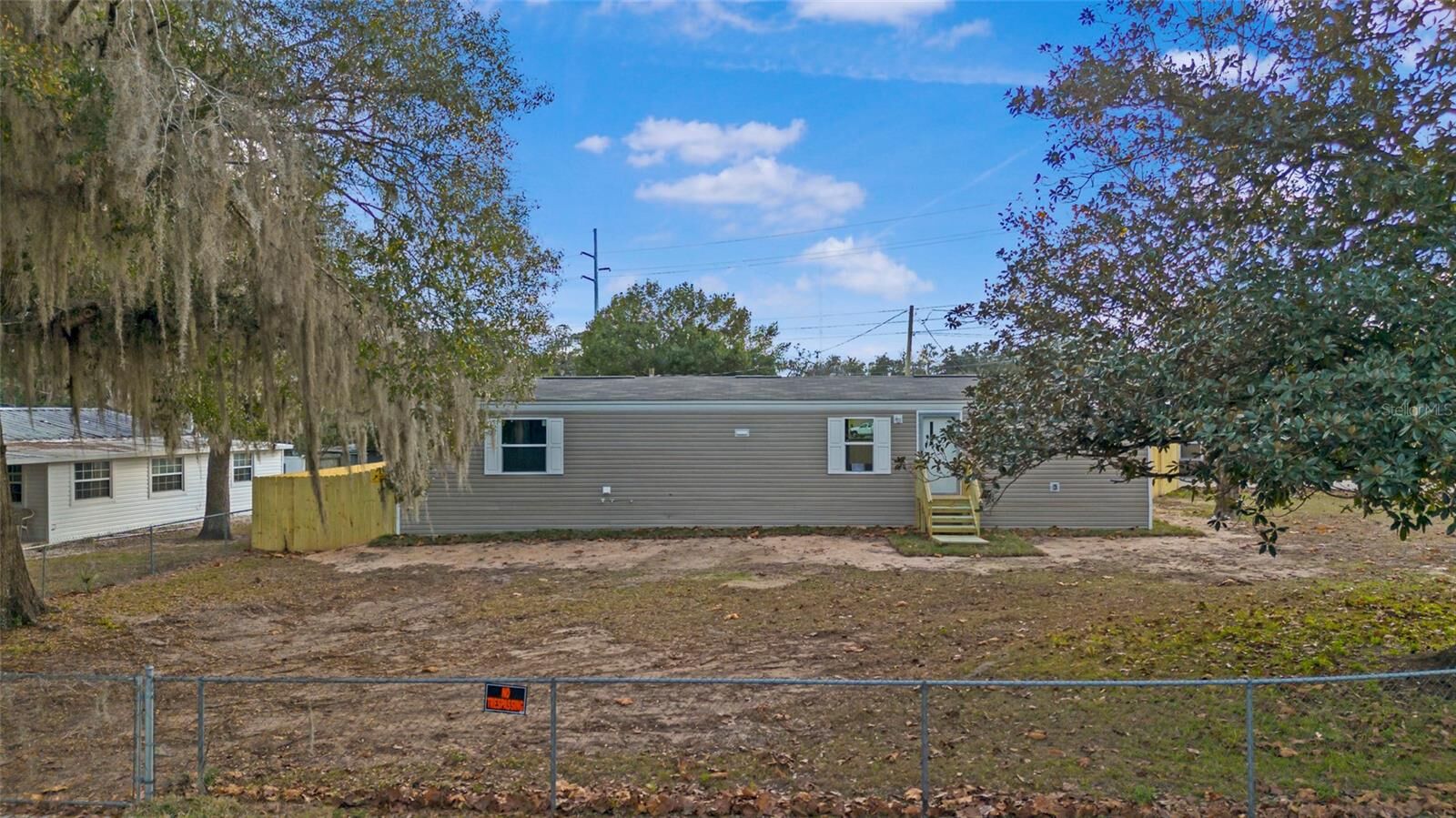 Property Photo:  4104 SE 33rd Place  FL 34480 