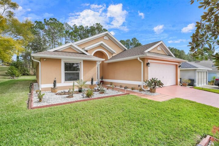 Property Photo: 304 Quimby Drive FL 33897