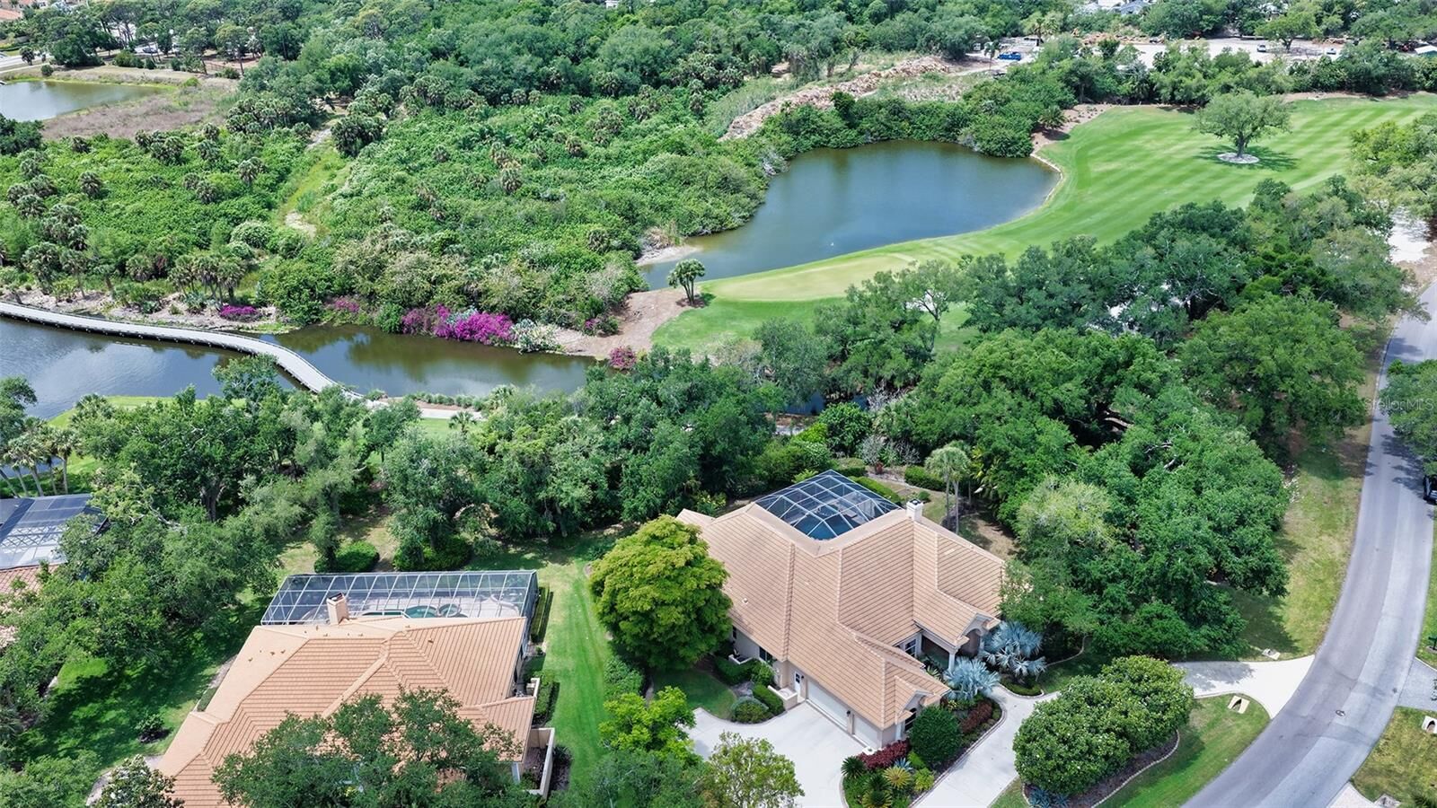Property Photo:  362 Macewen Drive  FL 34229 