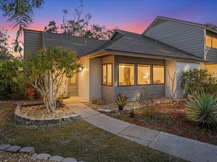 Property Photo:  3205 Golden Eagle Lane  FL 34231 