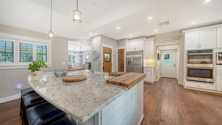 Property Photo:  3606 Palonia Court  FL 34239 