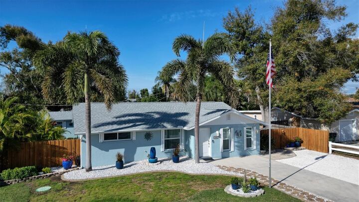 Property Photo:  133 Altair Road  FL 34293 