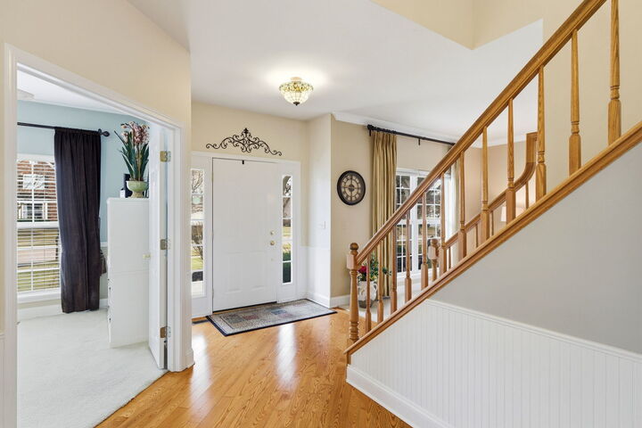 Property Photo:  1196 Fieldstone Drive  IL 60014 