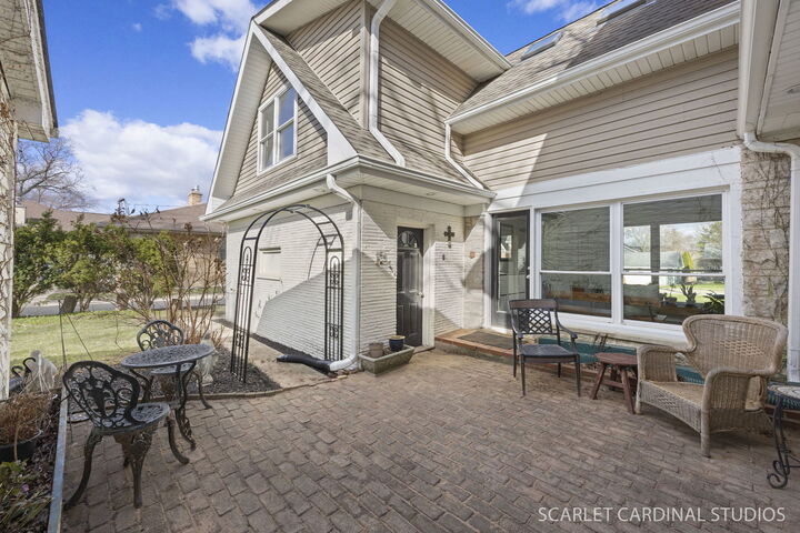 Property Photo:  774 N Kenilworth Avenue  IL 60137 