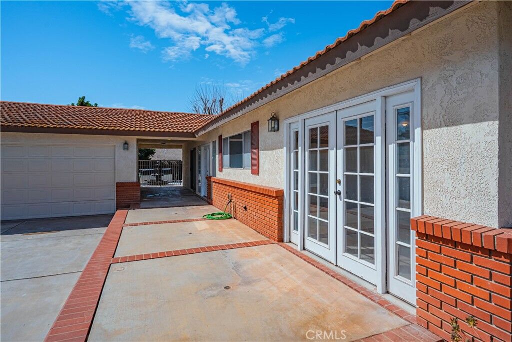 Property Photo: 29871 Sloop Drive CA 92587