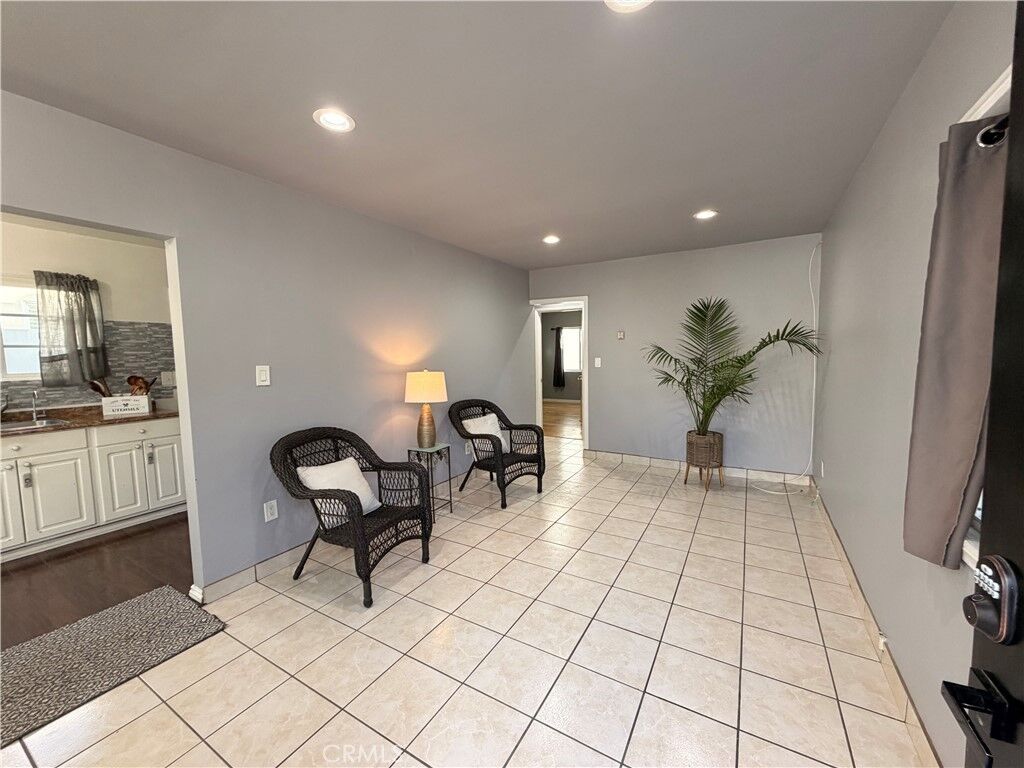 Property Photo:  12140 Lowemont  CA 90650 