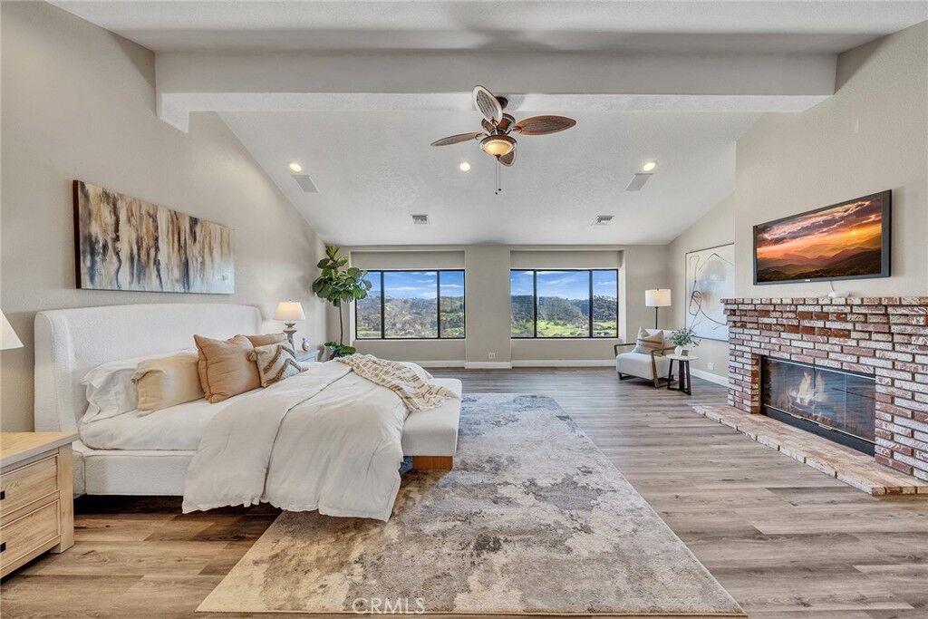 Property Photo: 42253 Via Nortada CA 92590