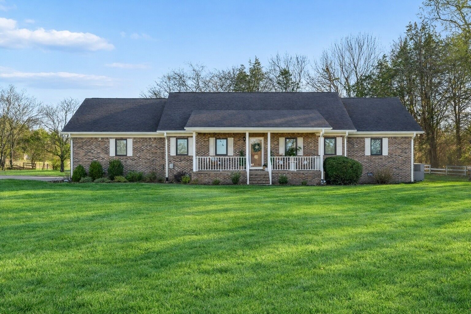 Property Photo:  2537 York Rd  TN 37135 