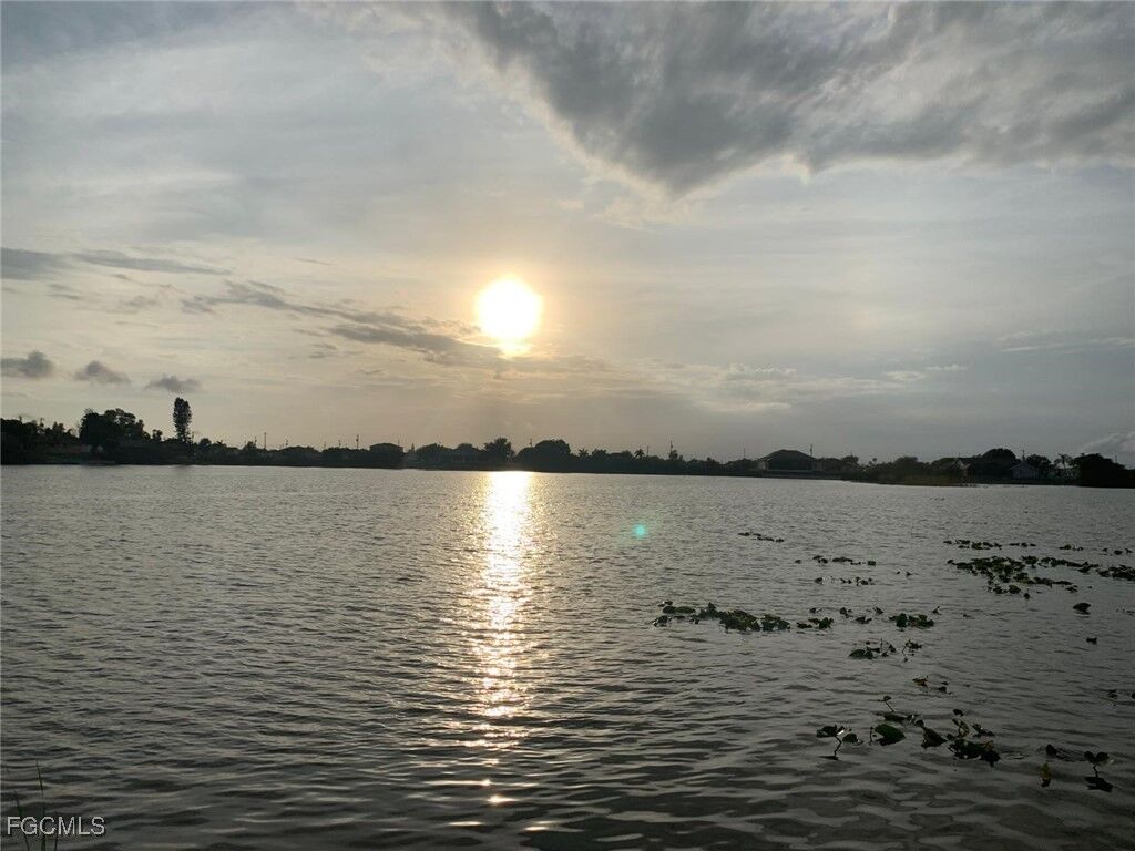 Property Photo:  1142 NW 2 Place  FL 33993 