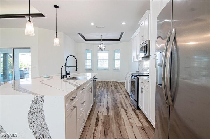 Property Photo:  223 SE 17th Street  FL 33990 