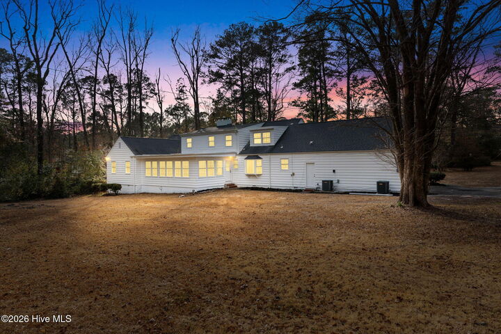 Property Photo:  305 Country Club Drive  NC 28546 
