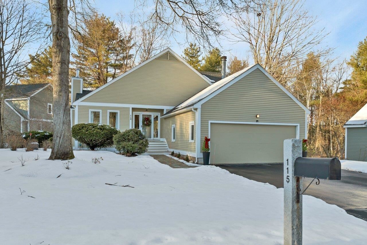 Property Photo: 115 Chase Way NH 03104