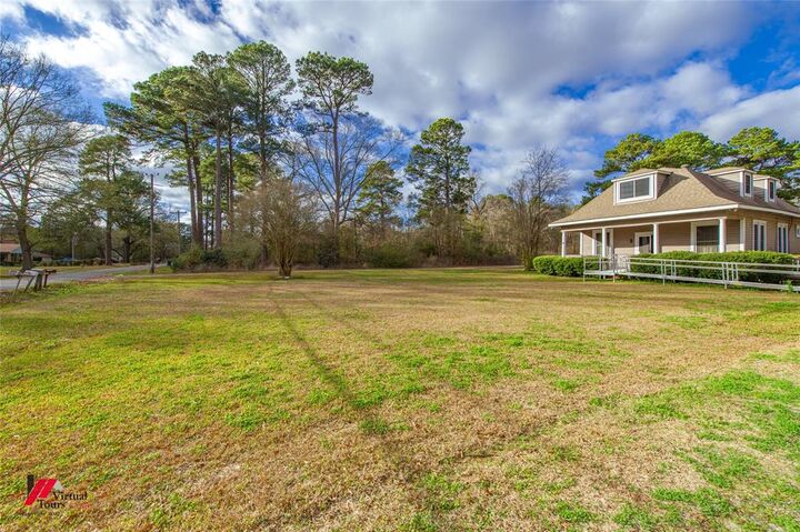 Property Photo:  2040 McCutcheon Avenue  LA 71108 