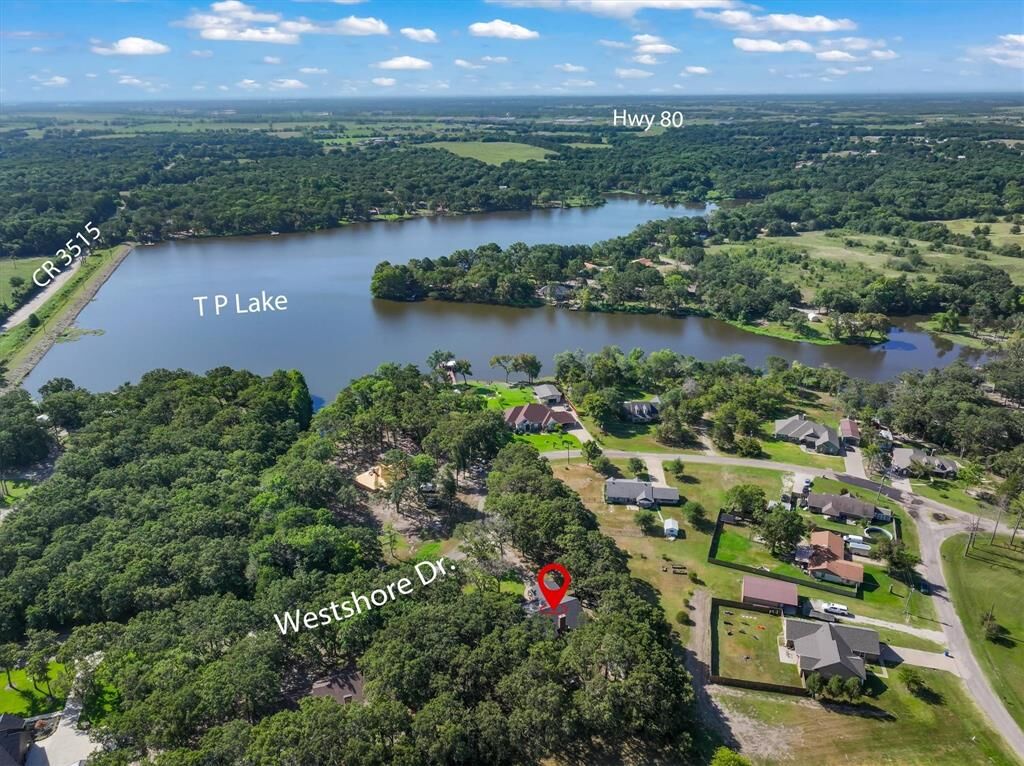 Property Photo:  515 Westshore Drive  TX 75169 