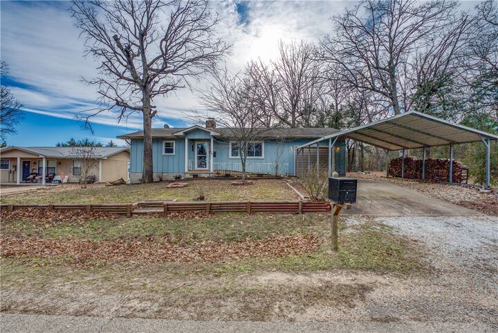 Property Photo: 204 W Pine Street AR 72644