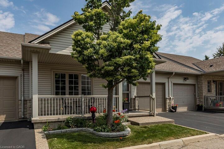 Photo de la propriété:  130 Southbrook Drive 35  ON L0R 1C0 