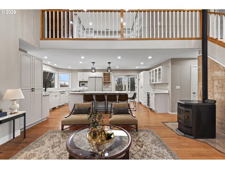 Property Photo: 10 W Sprague St OR 97826