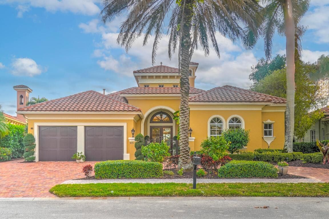 Property Photo: 231 SE Bella Strano FL 34984