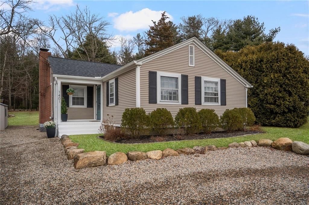 Property Photo:  1401 Hope Road  RI 02831 