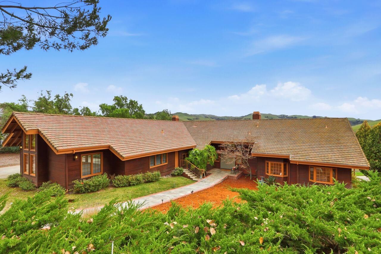 Property Photo:  525 Vista Ridge Drive  CA 95035 