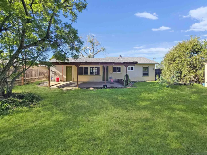 Property Photo:  1693 N Mollison Ave  CA 92021 