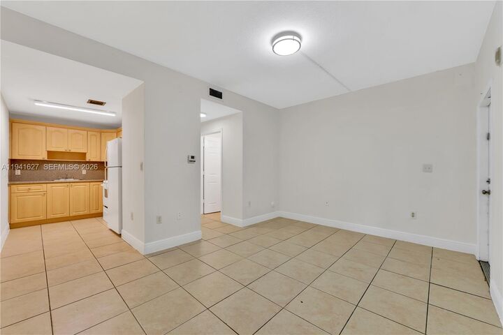 Property Photo: 2185 NW 16th Ter 2 FL 33125