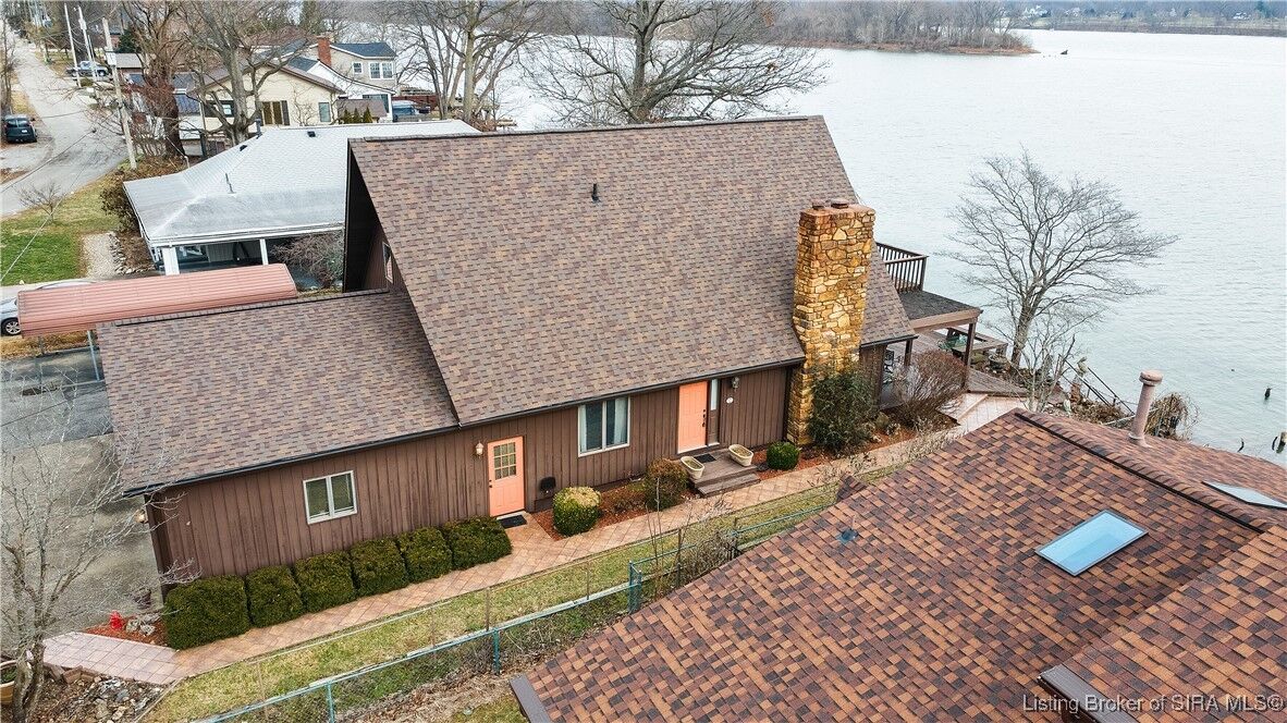 Property Photo:  6426 Longview Beach Road  IN 47130 