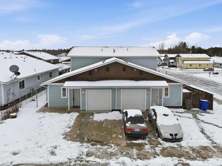 Property Photo:  402 E I St  WA 99006 