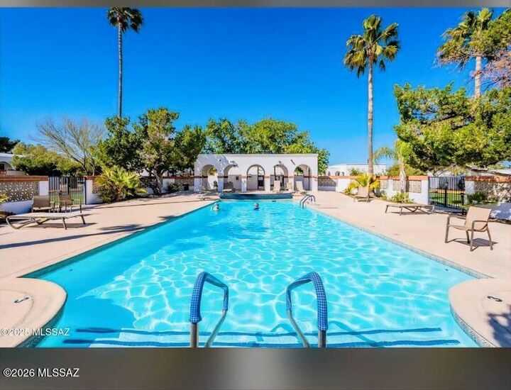 Property Photo:  445 S Paseo Quinta  AZ 85614 