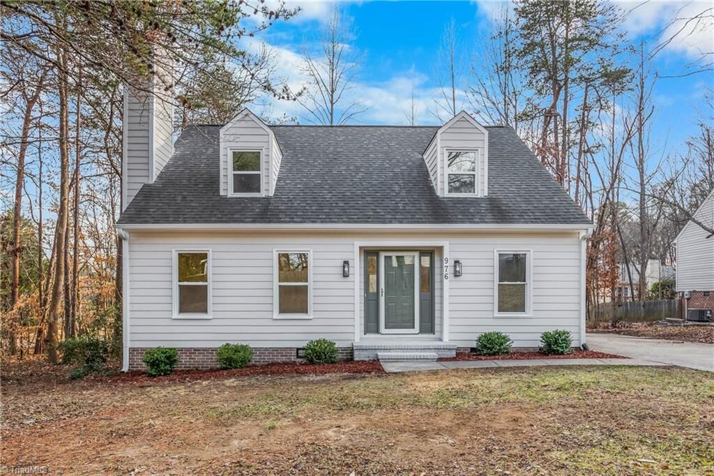 Property Photo:  976 Chatfield Drive  NC 27282 