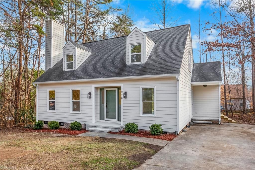 Property Photo: 976 Chatfield Drive NC 27282