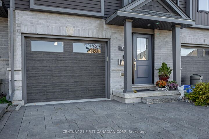 Property Photo:  1110 Meadowlark Ridge 5  ON N6M 0H4 