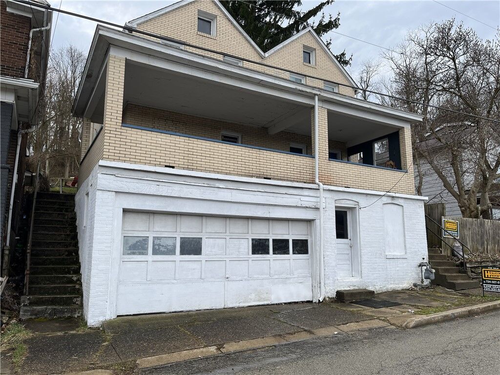 Property Photo:  110 Chestnut St C  PA 15644 