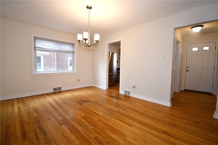 Property Photo:  5508 Forbes Avenue  PA 15217 