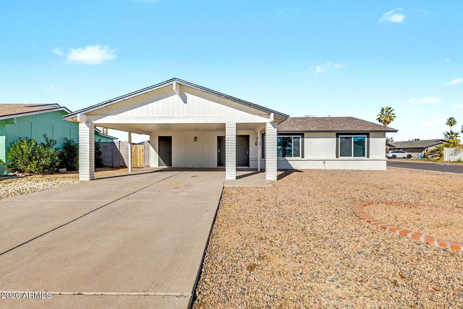 Property Photo:  602 W Yale Drive  AZ 85283 
