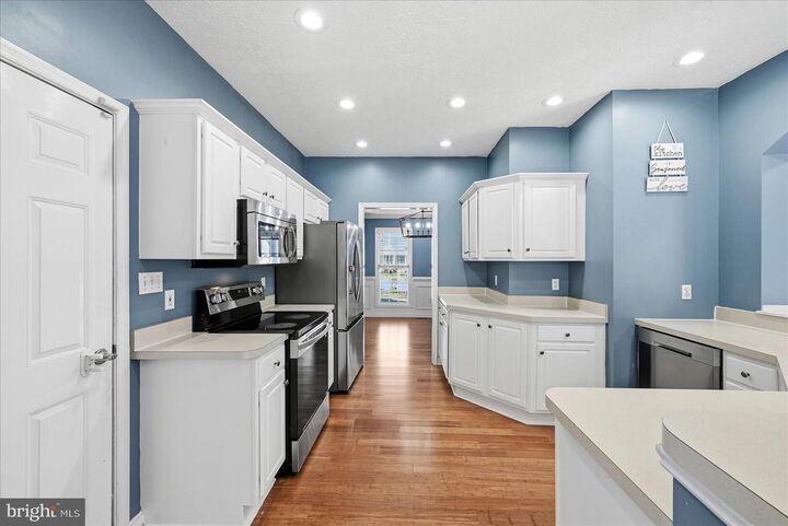 Property Photo:  127 Kinross Drive  VA 22602 