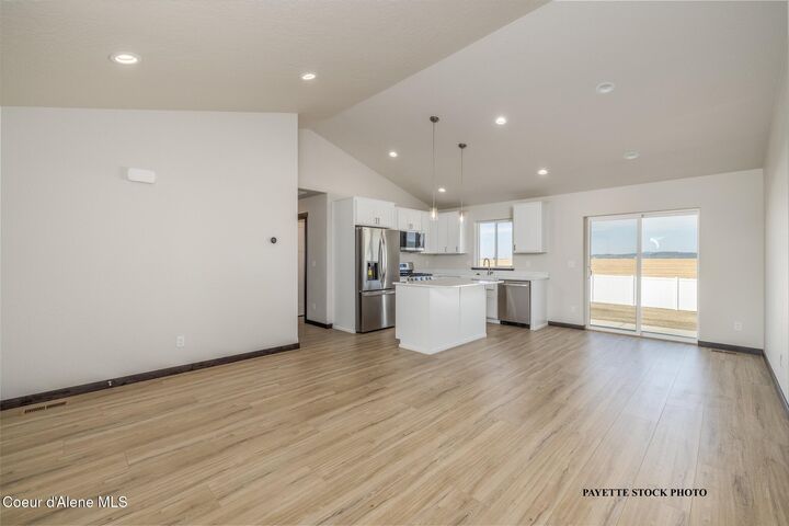 Property Photo:  12157 N Lennon Ln  ID 83858 