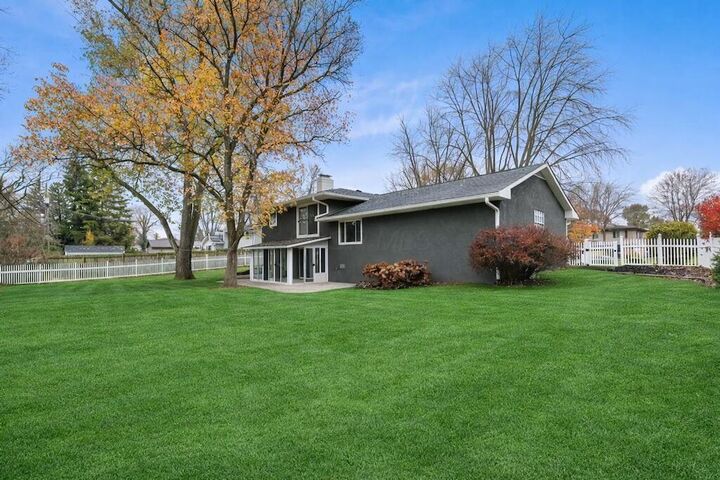 Property Photo:  1530 Pemberton Drive  OH 43221 