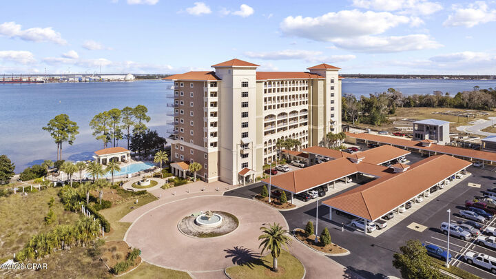 Property Photo:  2400 Grandiflora Boulevard E 606  FL 32408 