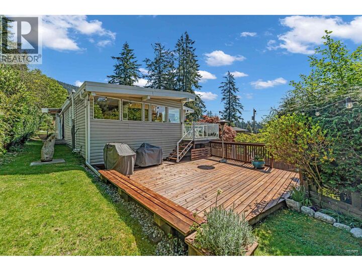 Property Photo:  4323 Valencia Avenue  BC V7N 4A7 