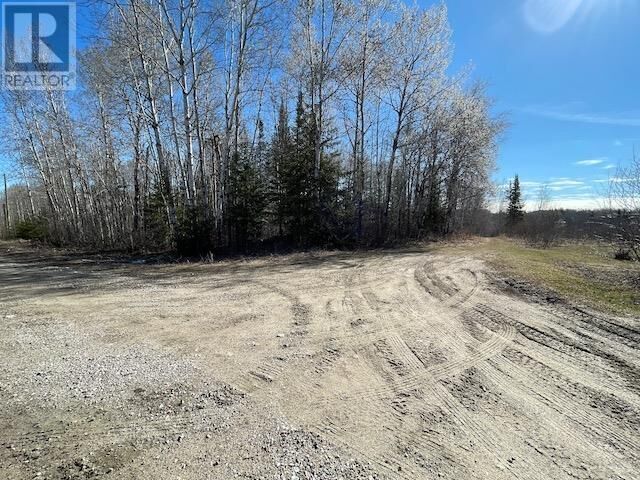 199 Lakeview Rd — photo 1