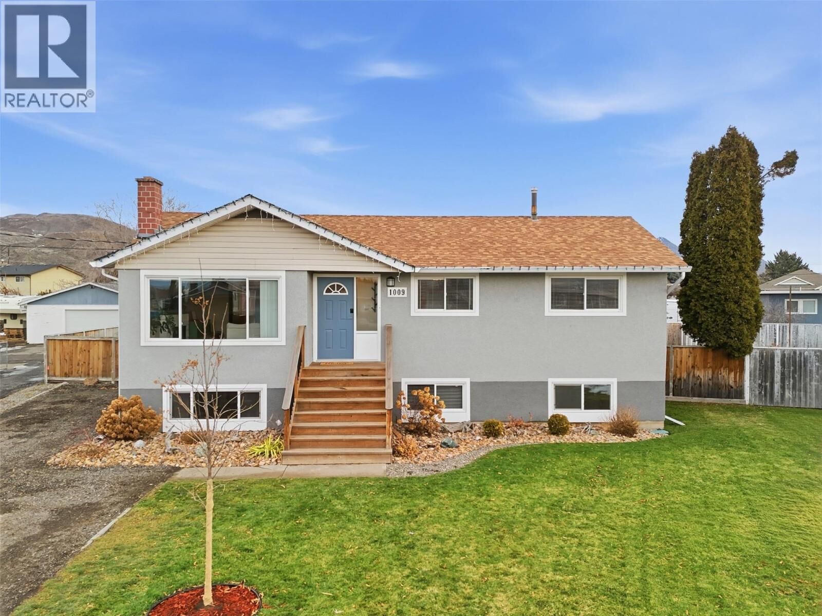 Photo de la propriété:  1009 Calmar Place  BC V2B 4T2 