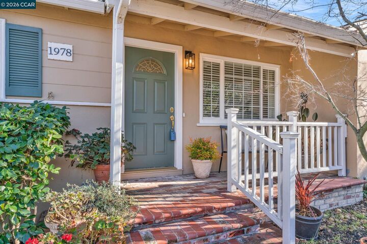 Property Photo:  1978 Magnolia Way  CA 94595 