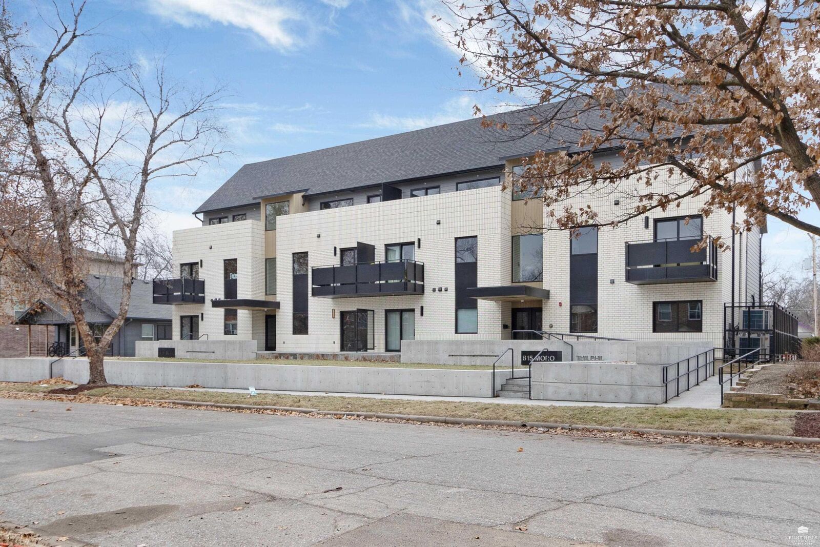 Property Photo: 815 Moro Street KS 66502