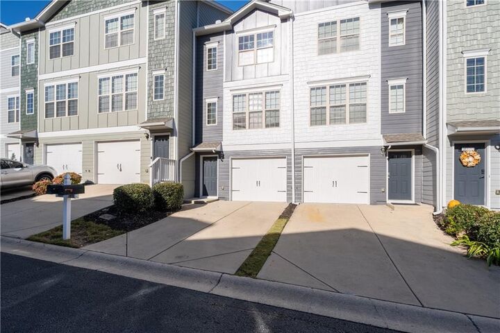 Property Photo: 3030 Liberty Way NW GA 30318