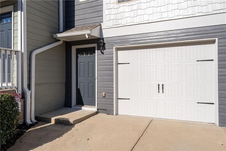 Property Photo:  3030 Liberty Way NW  GA 30318 