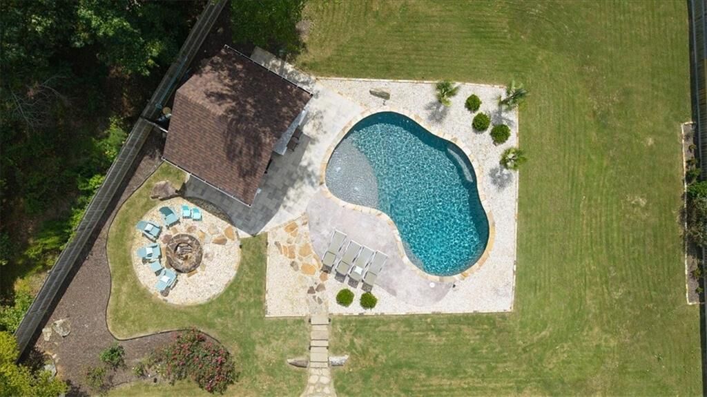 Property Photo:  1365 Ridgefield Drive  GA 30075 